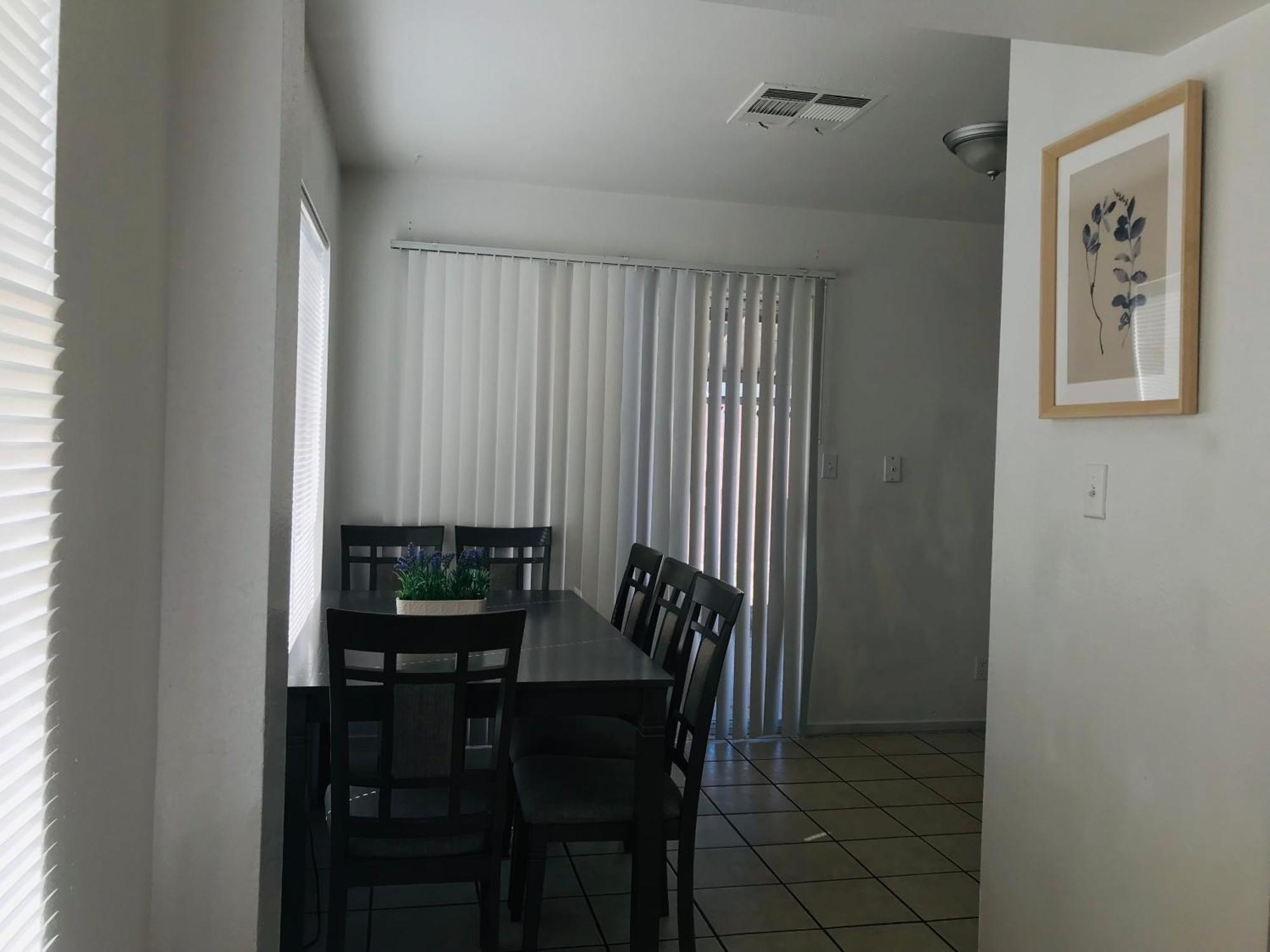 Homestay Super 1 Bedroom, Share Bathroom, Kitchen -1 Las Vegas