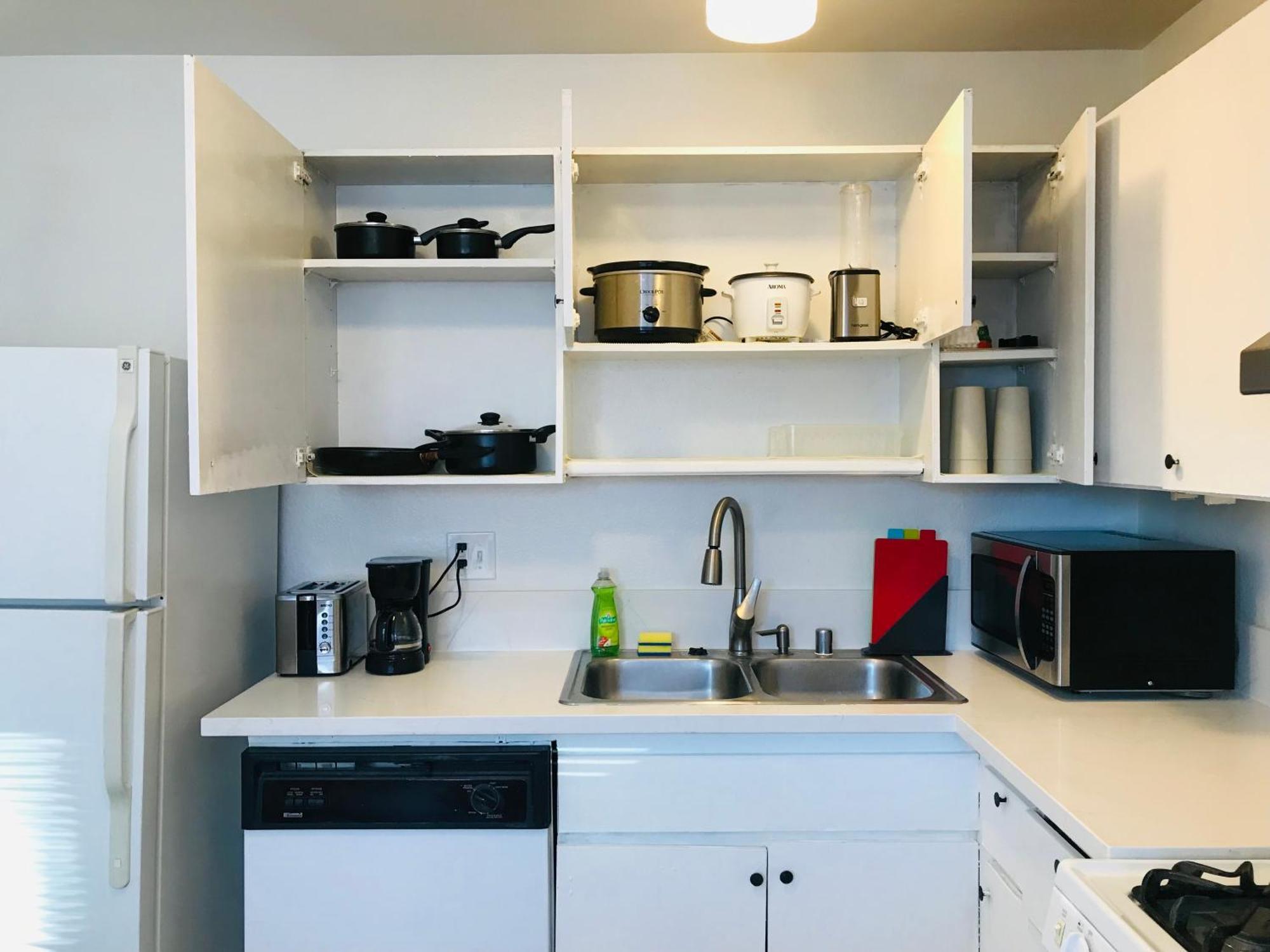 Super 1 Bedroom, Share Bathroom, Kitchen -1 Homestay Las Vegas