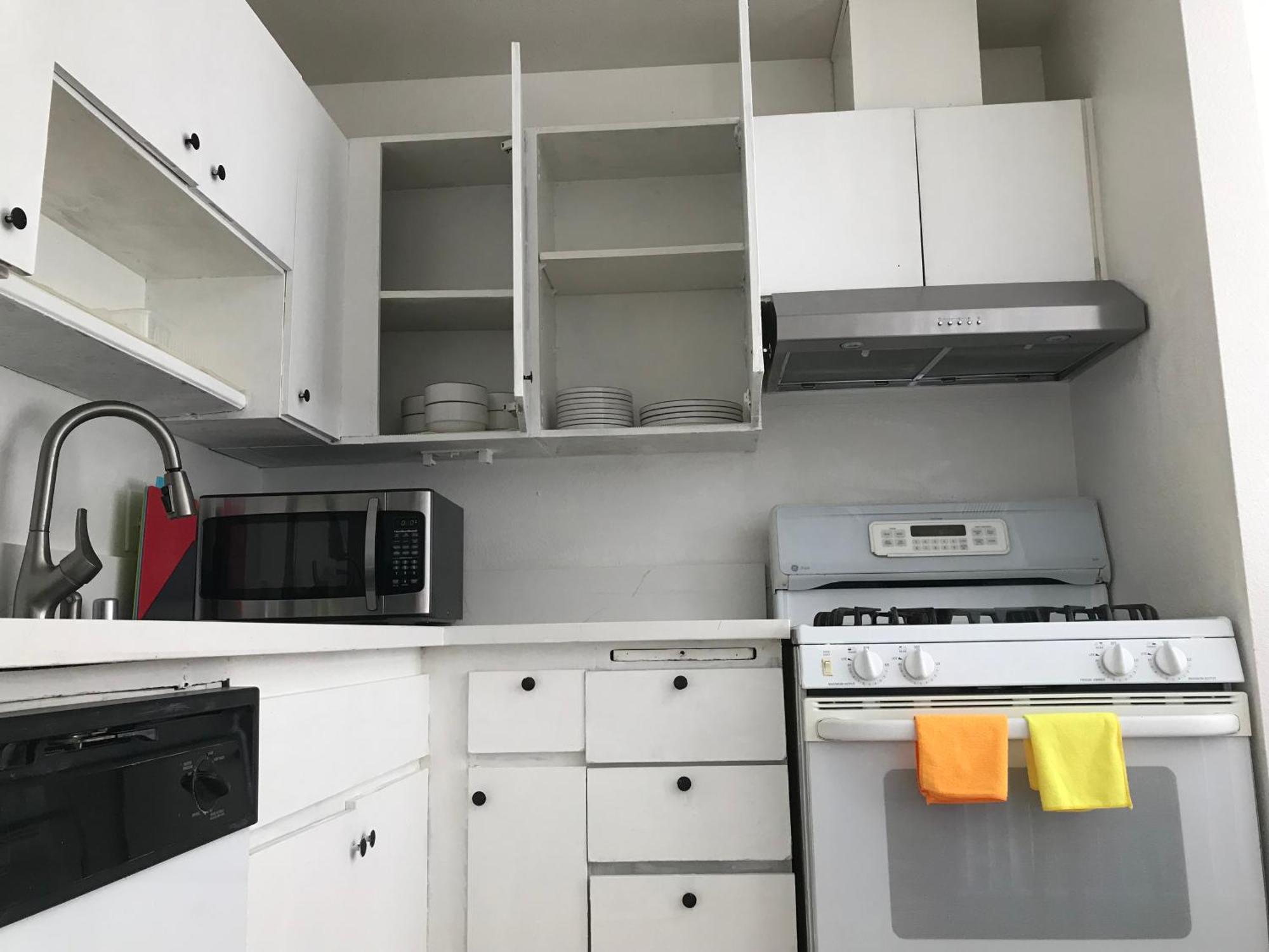 Super 1 Bedroom, Share Bathroom, Kitchen -1 Homestay *